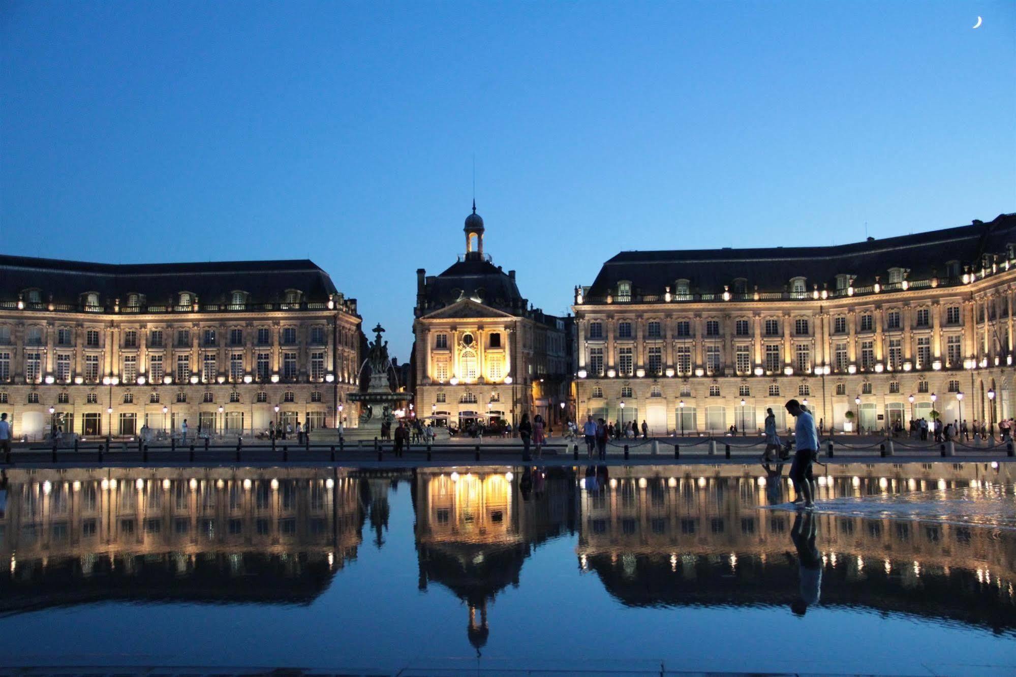 Campanile Bordeaux Nord - Le Lac Hotel Luaran gambar